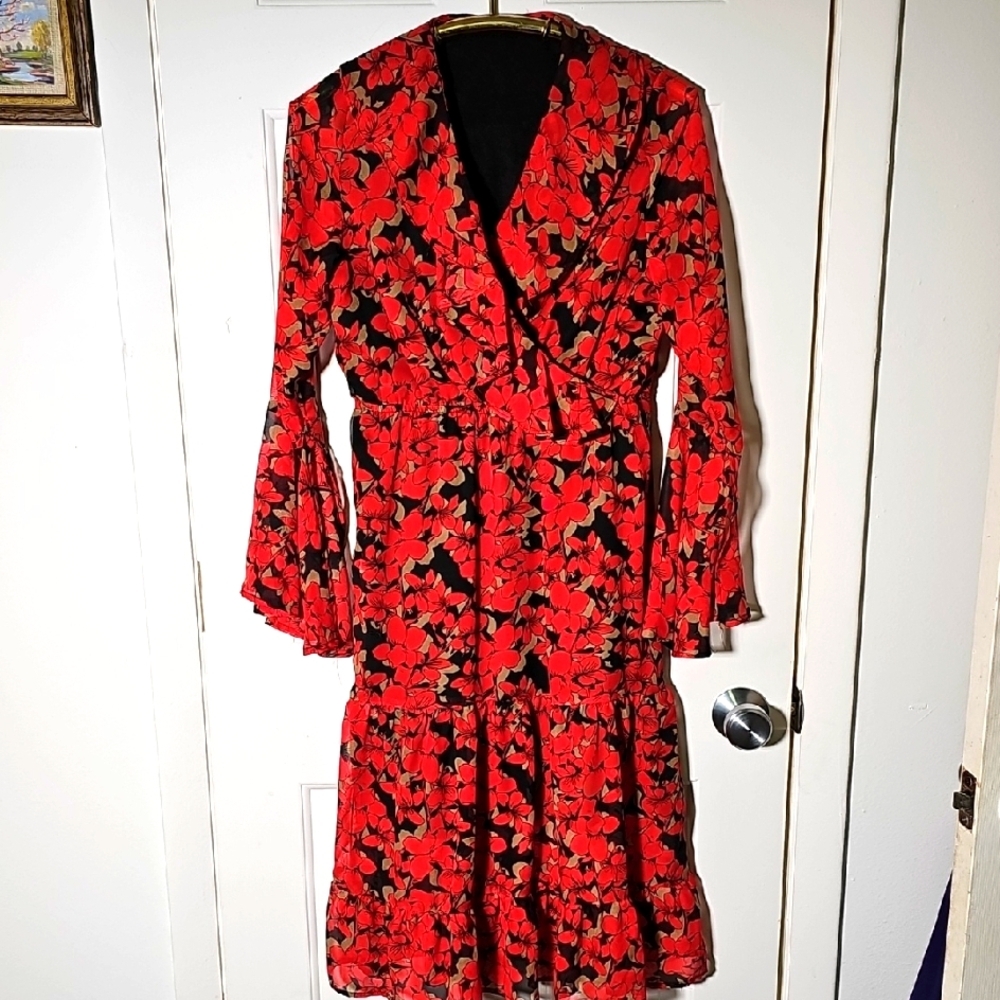 Elegant Red Floral Dress, Flared Layered Ruffles Western Small. Butterfly Sleeve